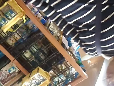 Üçü biraz mobil porno konulu eğlence ve oyun için yakındaki ormana gitti