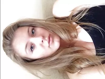 karanlık saçlı tatlım emme bir büyük horoz içinde the toilet vk konulu porno