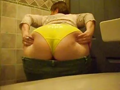 Genç kızıl saçlı bebek biraz para konulu porno i kazanıyor ve sapıkça eğleniyor