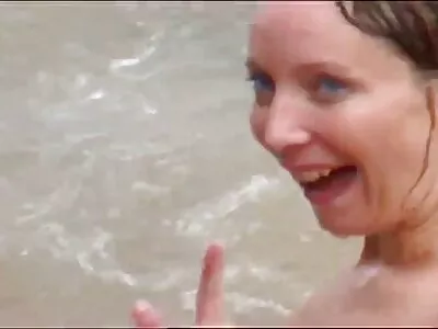 Abanoz hatun tek konulu mature porno seferlik koşulsuz seks teklif etti ve erkek kabul etti