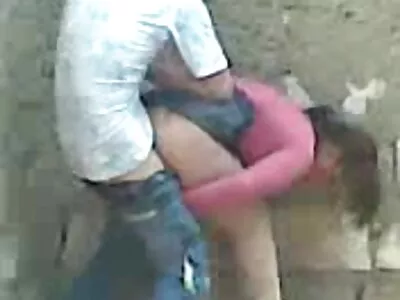 Büyük memeli dövmeli bebek hd porno konulu sıcak bir penisin dikkatini çekiyor