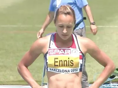 Mercedes Carrera'nın ıslak amının Ramon japonkonuluporno Nomar'dan tatmin olması gerekiyor
