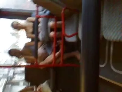 sevimli japon kız içinde siyah file çoraplar sevgilisi ile eyersiz seks bahcivan konulu porno