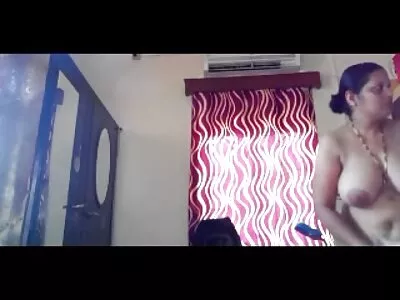 Uzun boylu Fransız hottie aynı anda iki anne porno konulu büyük horozdan korkmuyor