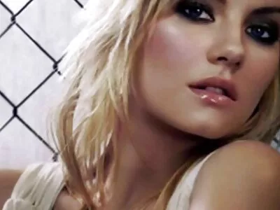 Bu romantik çift doğada brazzers konulu porno hardcore seks yapıyor