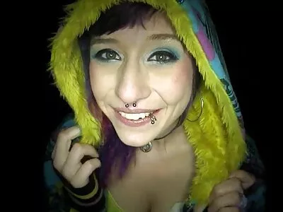 İyi pormo izle konulu görünümlü genç kız Abella Danger bir iri parça tarafından rammed alır