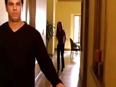 Şaşırtıcı busty bebek ile küvette POV  tarzı oral seks