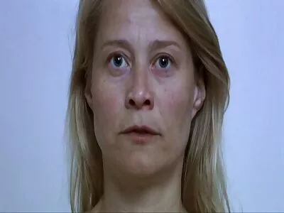 Güzel vücut konulu porn sinema sigara içen sıcak aşk adam onu ​​sikiyor