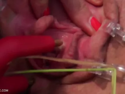 Tutkulu çift kanepede sert seks porno konulu türk yapıyor