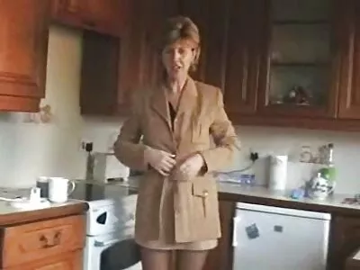 Şaşırtıcı türbanlı porno konulu zencefil hottie sikikleri o adam tutkuyla