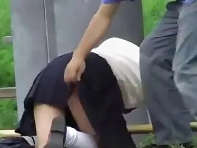 yuvarlak varlıklar rahibe konulu porno izle ile sarışın barmaid tarafından baştan üzgün adam