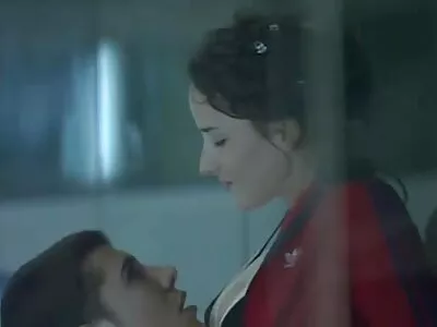 Bu iki MILF lezzies konulu turk sikis tam ustalar gibi dillerini kullanıyor