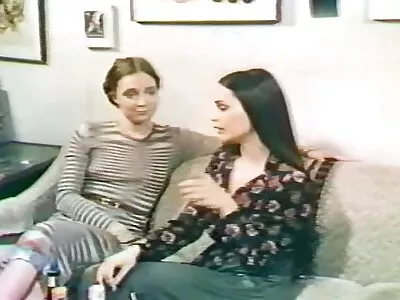 Kısa saçlı sarışın berbat türkçe porno konulu ve arkadaşının üvey oğlunun dick sürmek