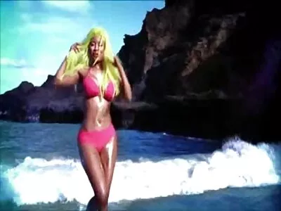 Kadın çekici kız arkadaşını yalıyor alt yazılı konulu porn ve onun da aynısını yapmasını bekliyor
