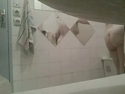 Kel itfaiyeci sarışını  kurtarır ve harika seks yaparlar